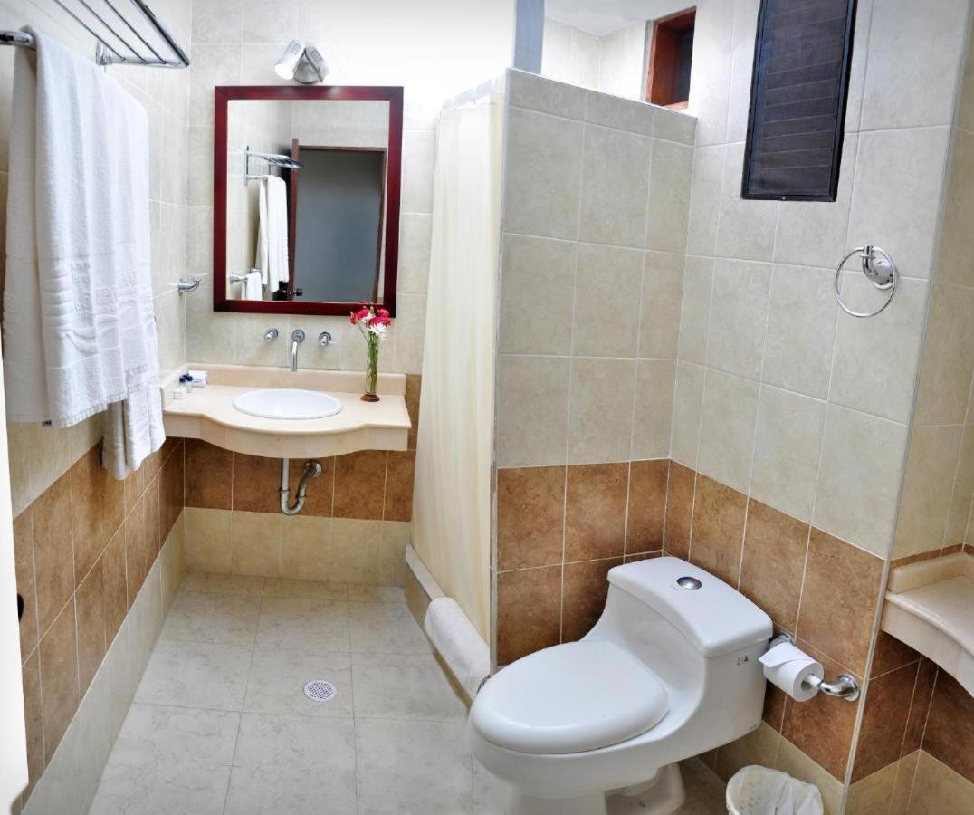 Hotel La Riviera Santa Marta  Bagian luar foto