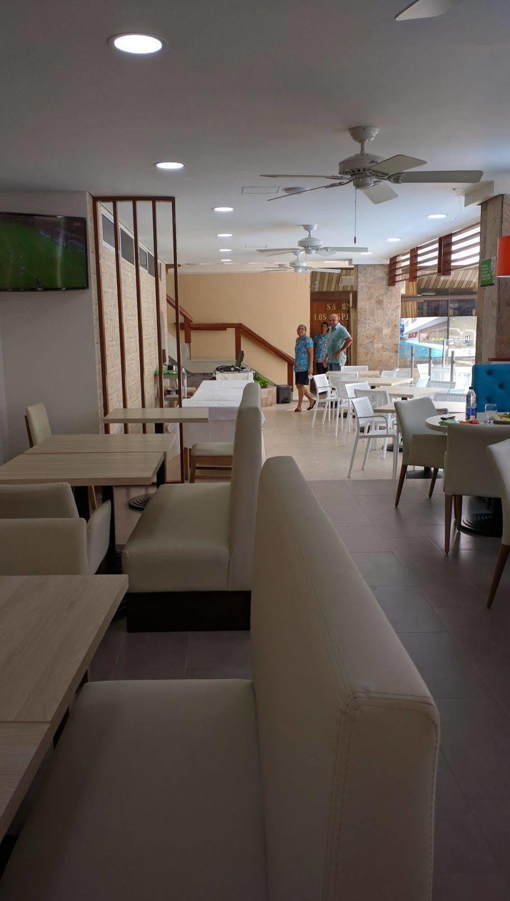 Hotel La Riviera Santa Marta  Bagian luar foto