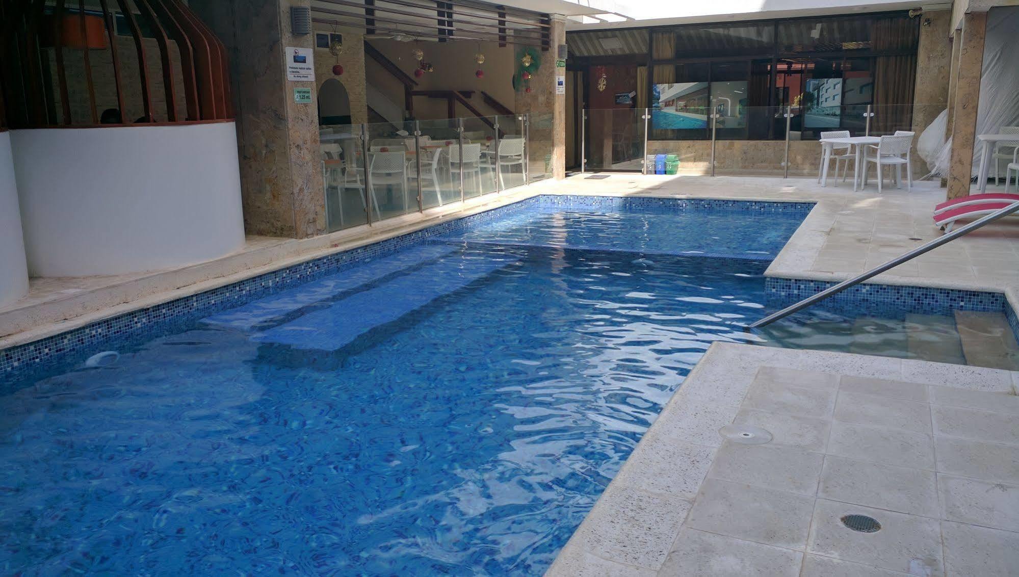Hotel La Riviera Santa Marta  Bagian luar foto